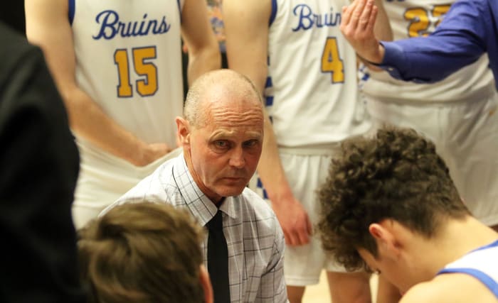 a Tualatin Barlow 6A Oregon boys basketball quarterfinal 2024 Dan Brood 4